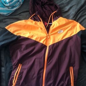 Nike wind breaker
